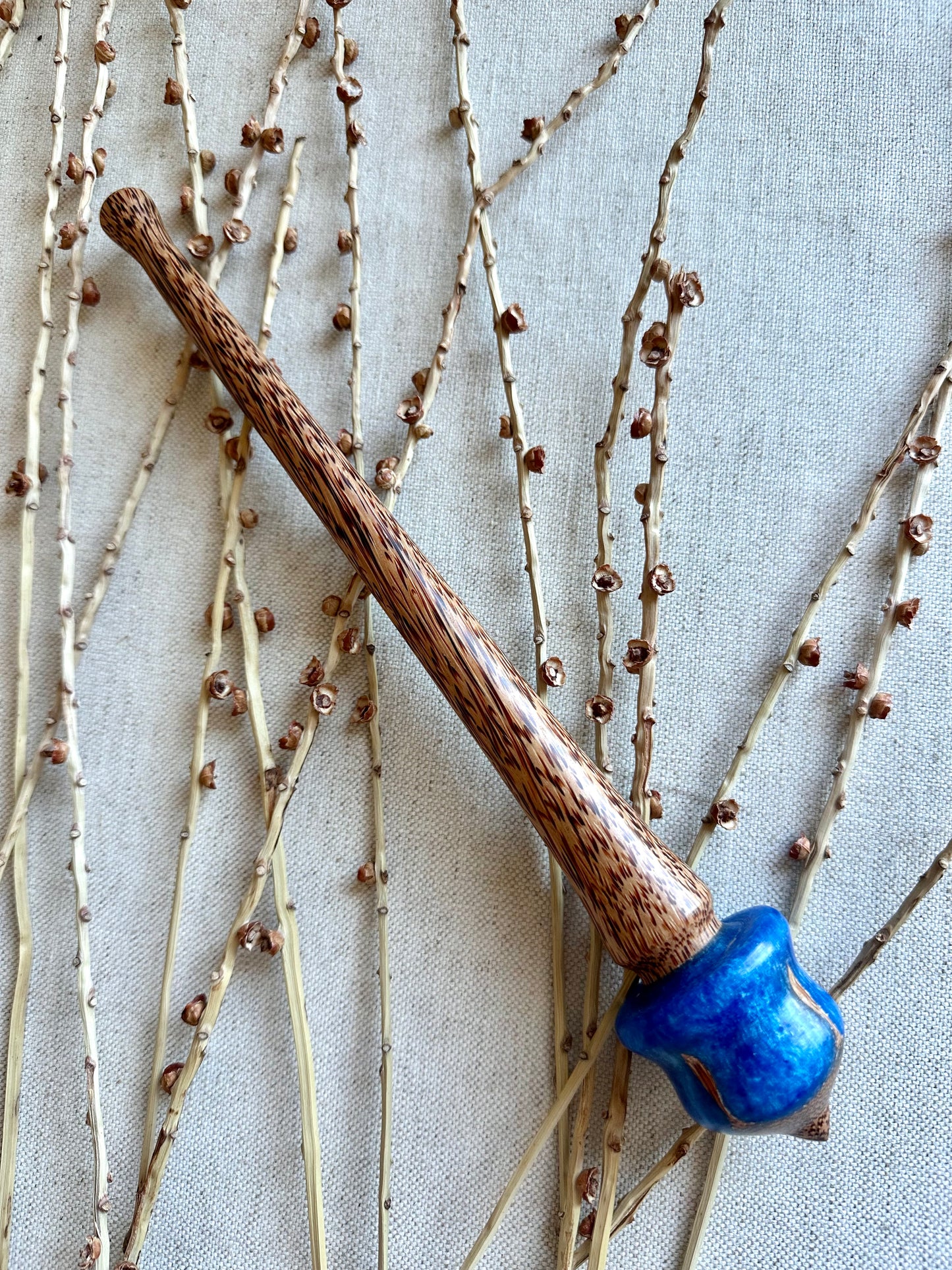 Red Palm with Blue Resin Support Spindle