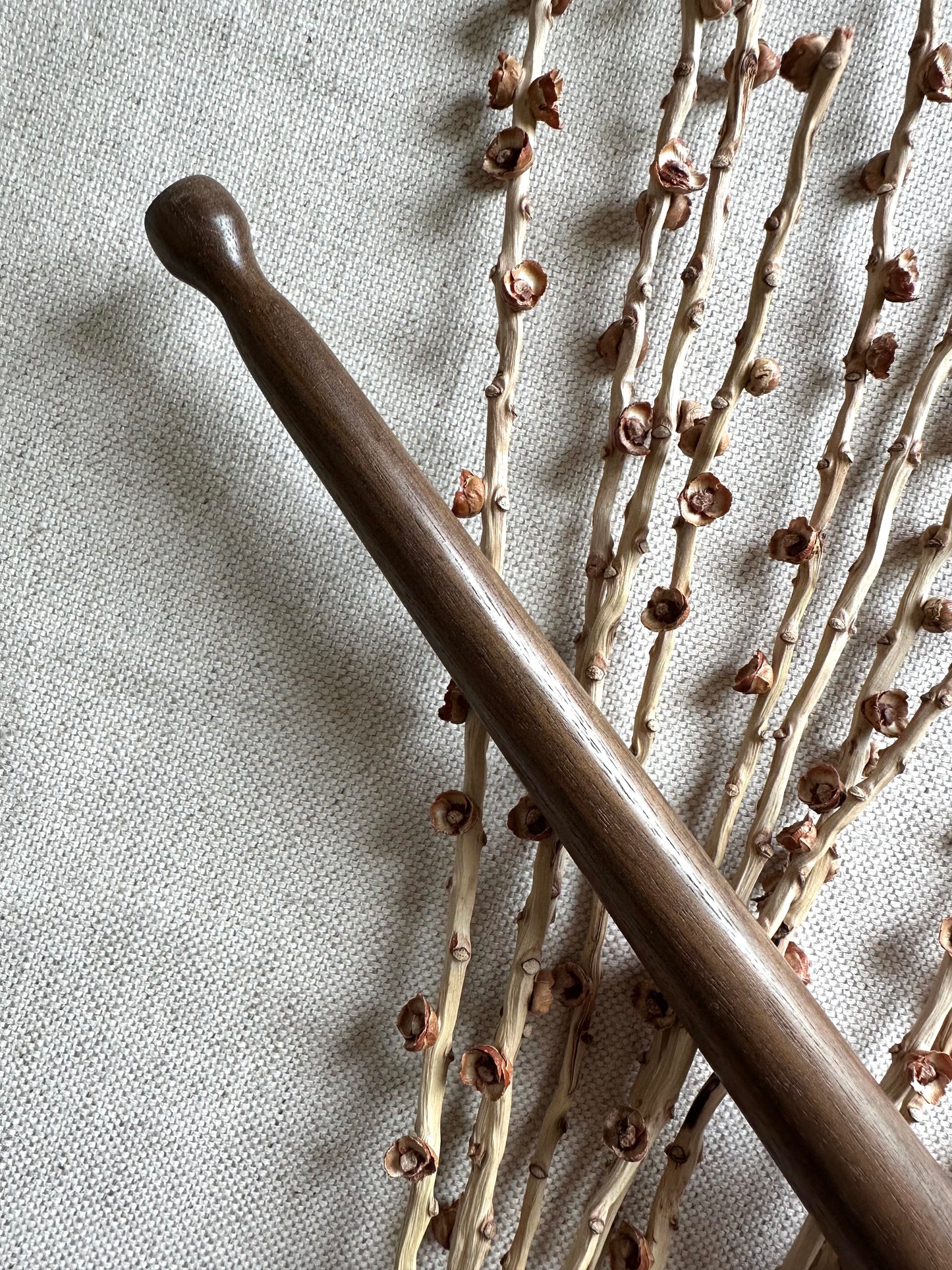 Walnut Support Spindle With Brown Resin