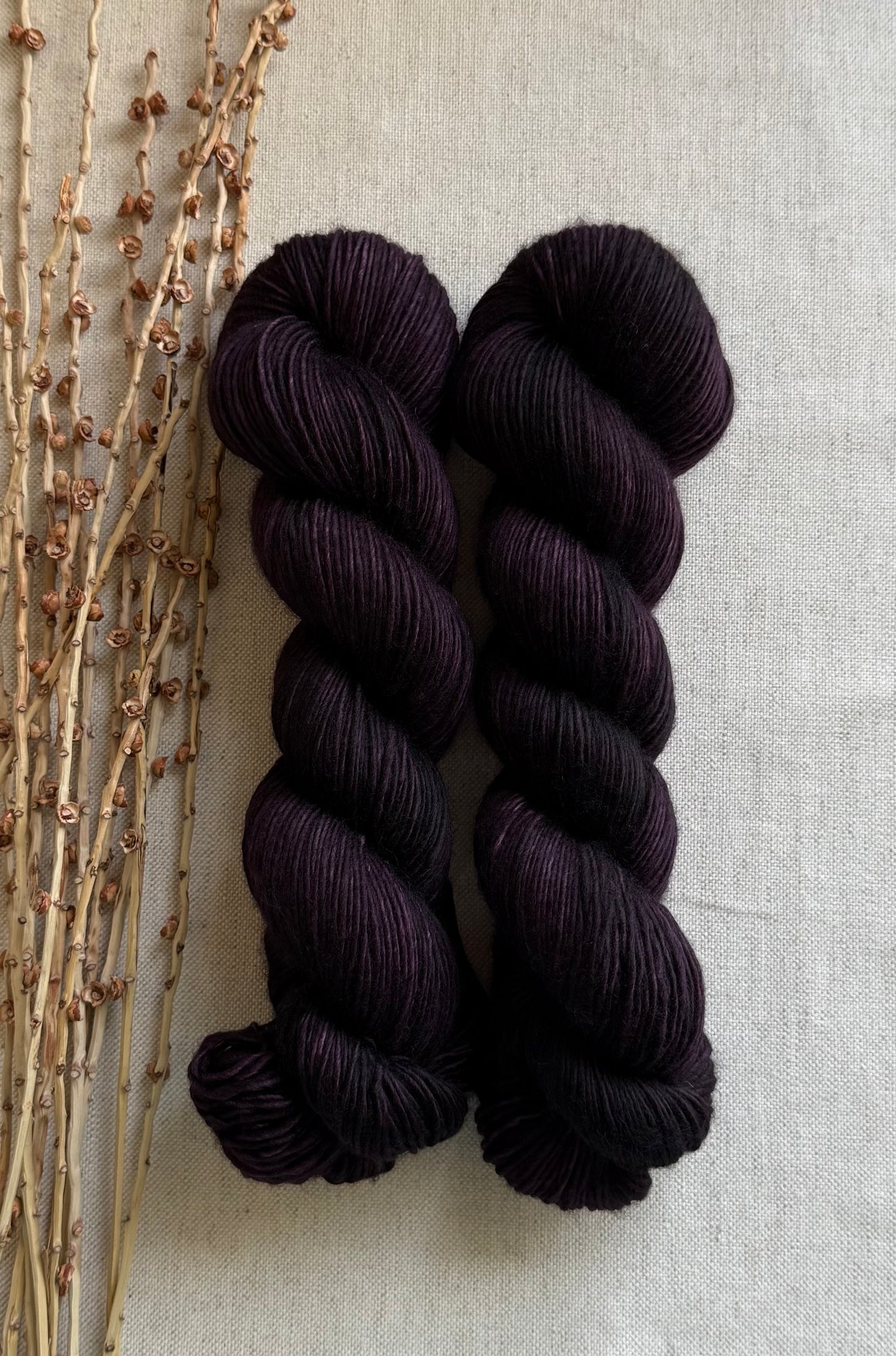 Aubergine 100% SW Merino DK