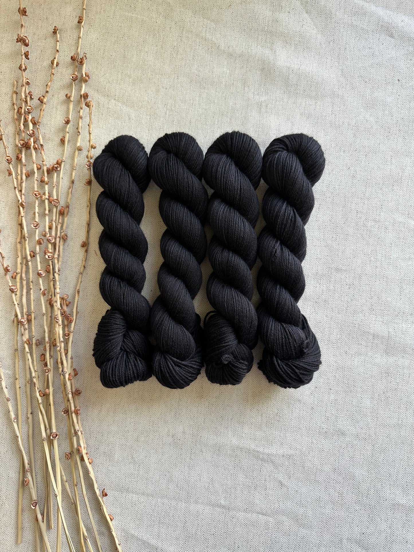 Noire 50g Skein