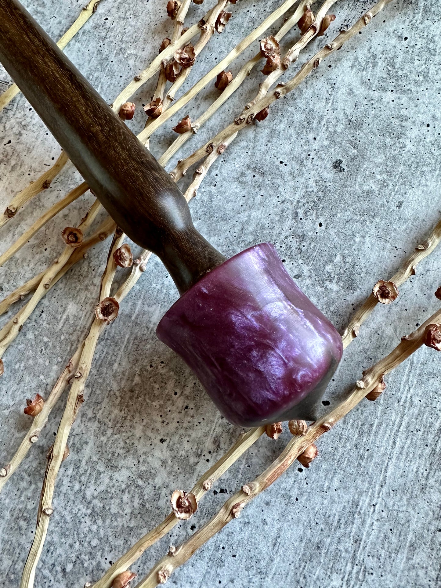 Pau Santa Support Spindle With Purple Resin