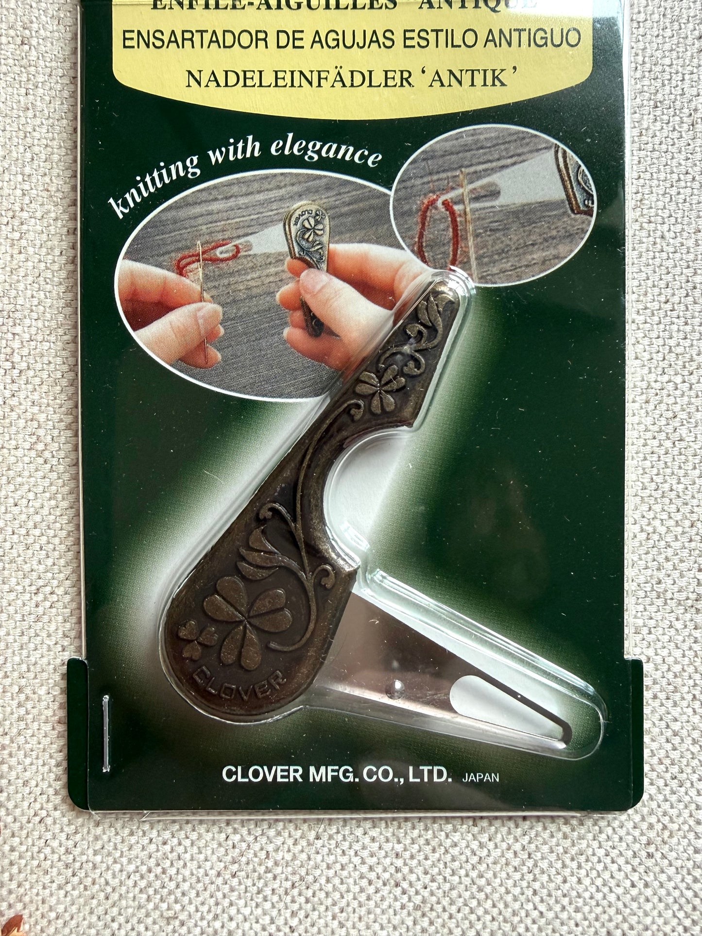 Clover Antique Yarn Needle Threader