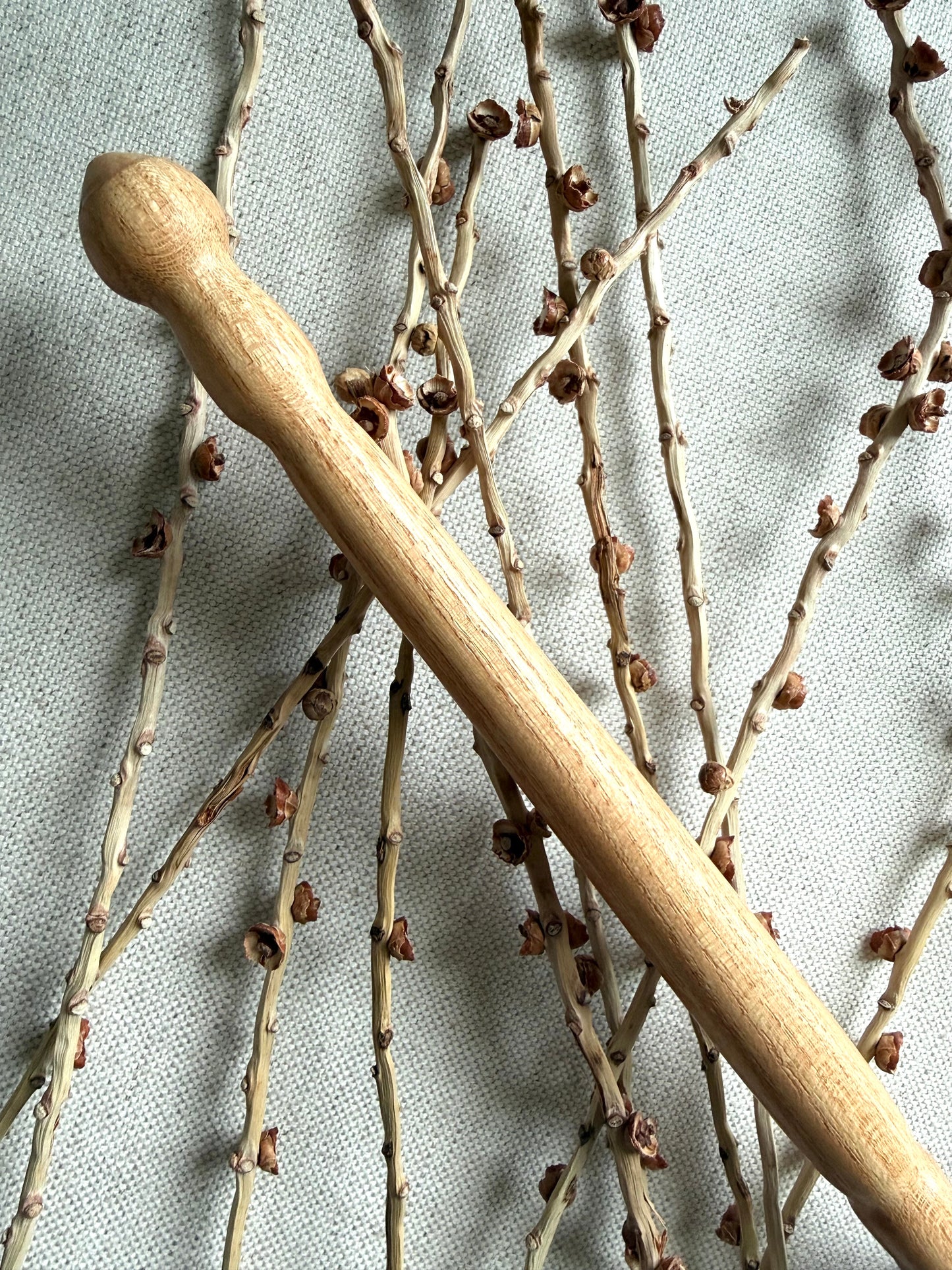 Acacia Support Spindle With Green Resin