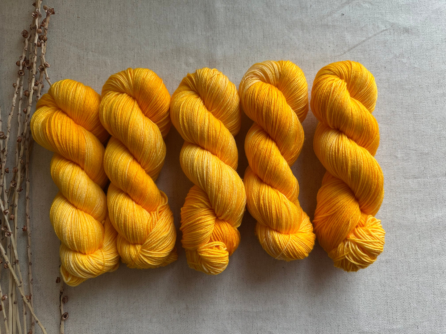 Saffron 100g Skein