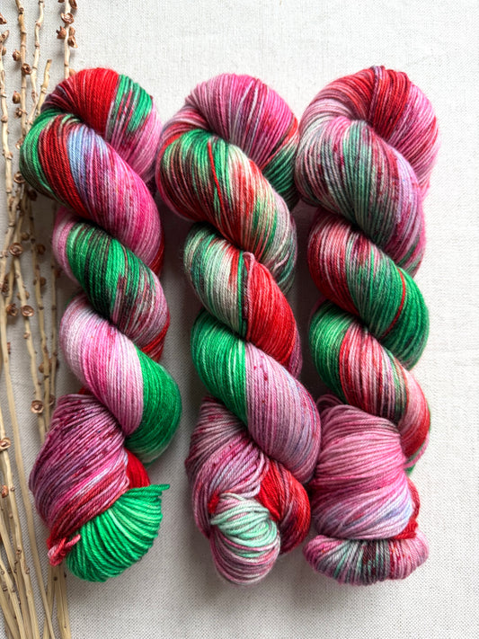Santa Nap - SW Wool Recycled Nylon 100g