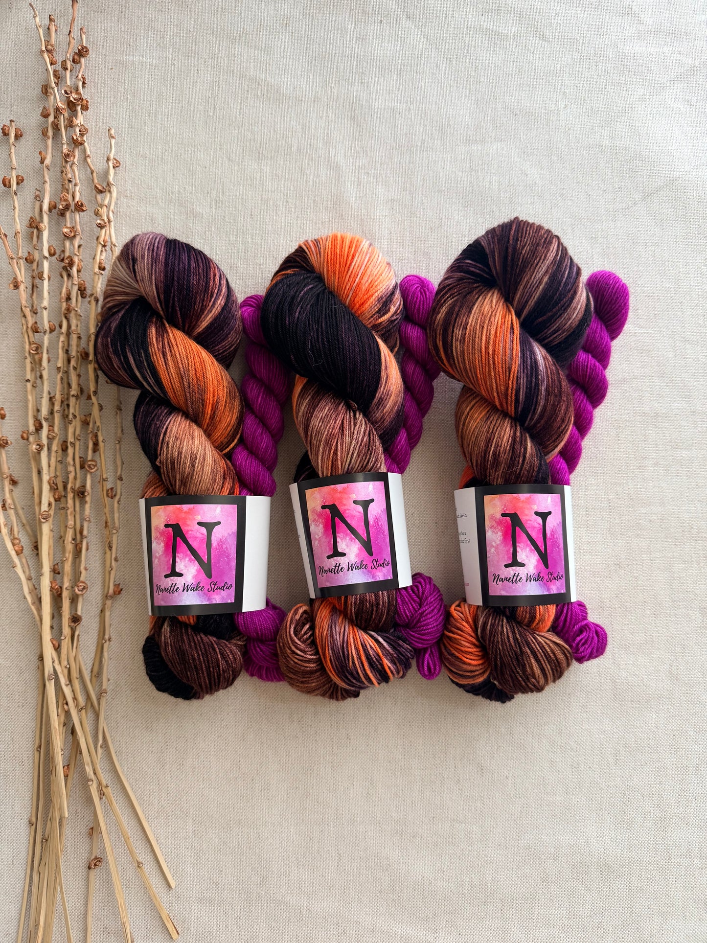 Black Cats Prowling & Pumpkins Glowing Sock Set
