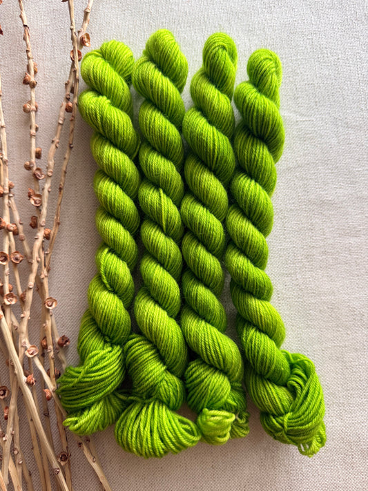 Eeriedescent - SW Wool Recycled Nylon Mini Skein