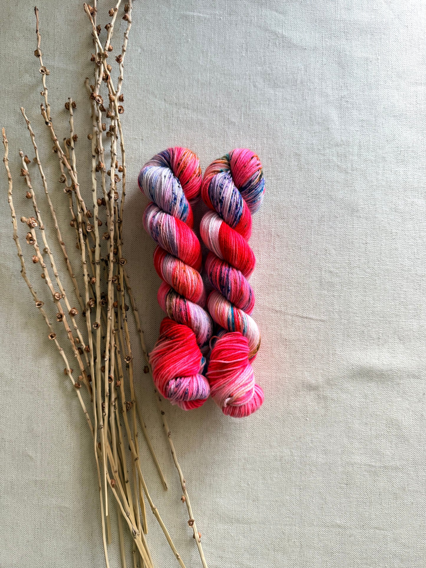 Glow Bracelet SW Merino Nylon 50g Skein