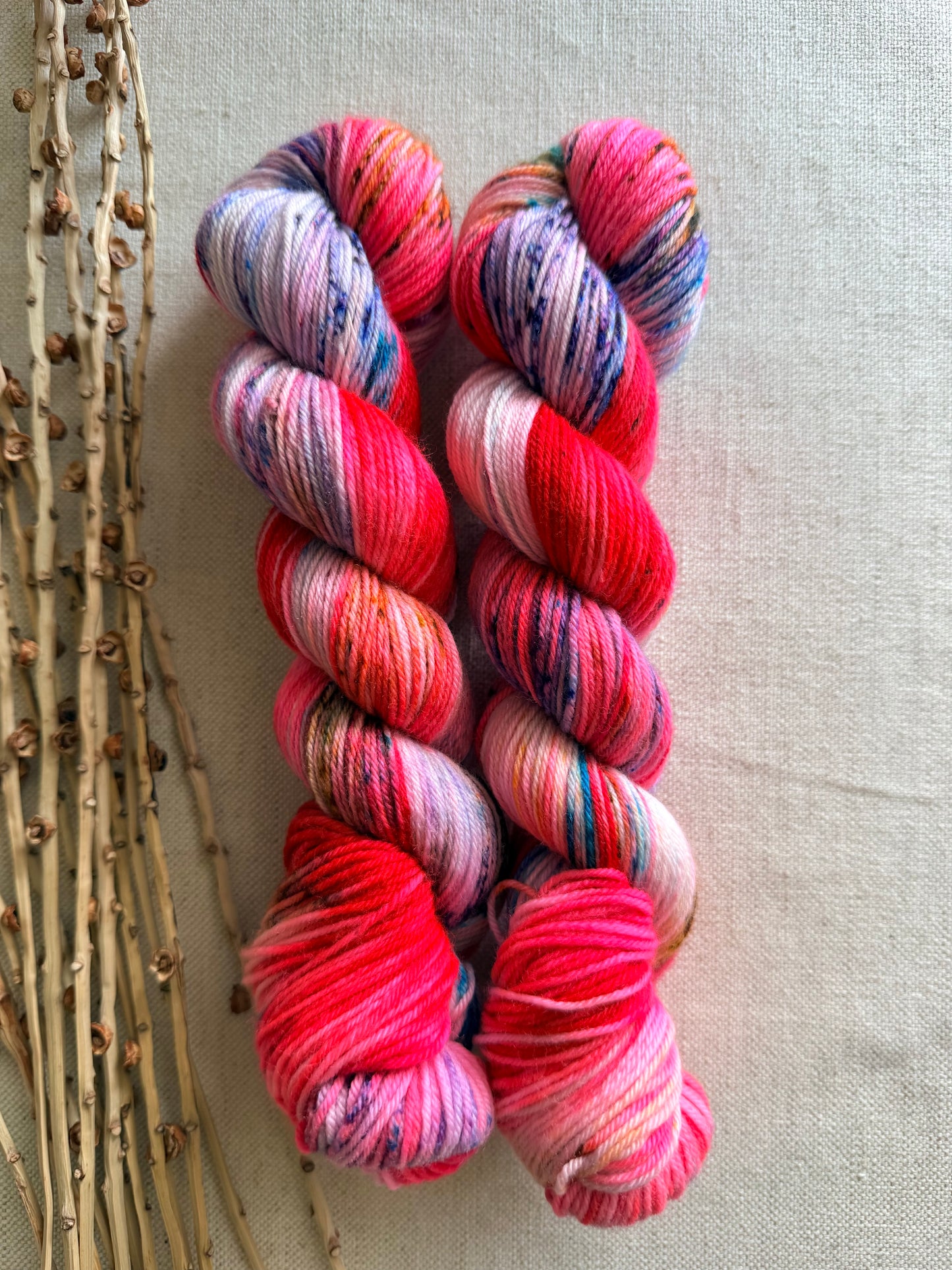 Glow Bracelet SW Merino Nylon 50g Skein