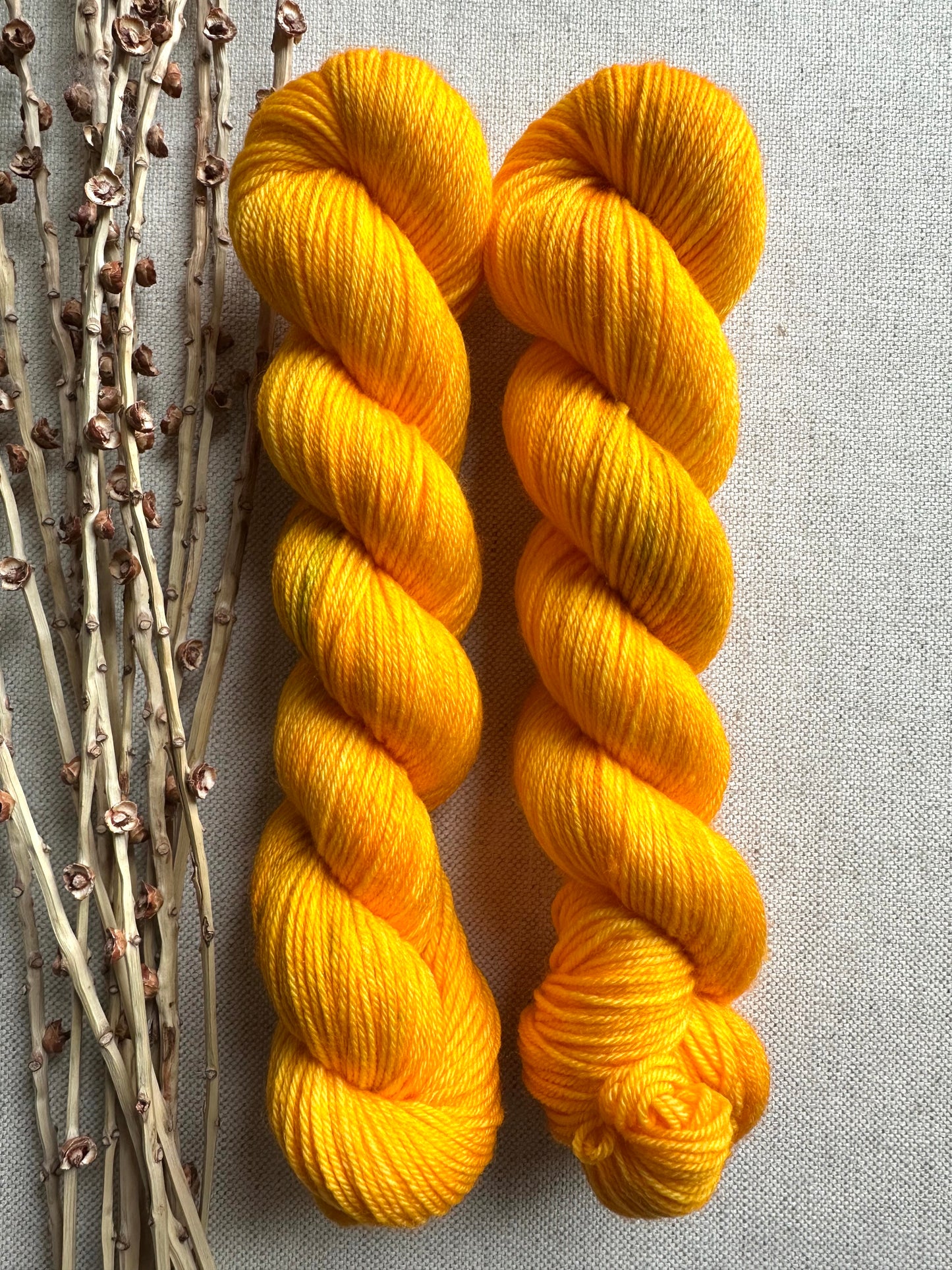 Saffron 50g Skein