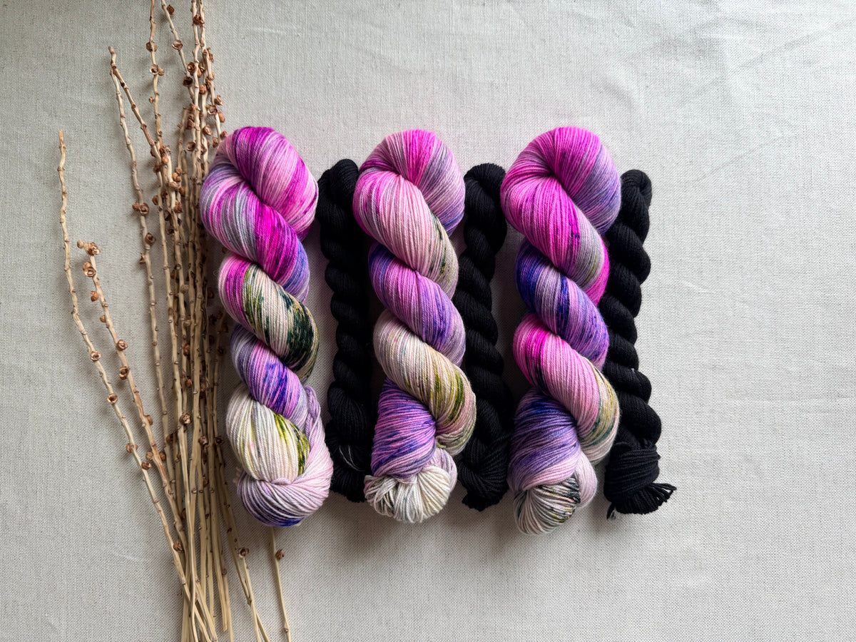 Sweet Pea Vines Sock Set