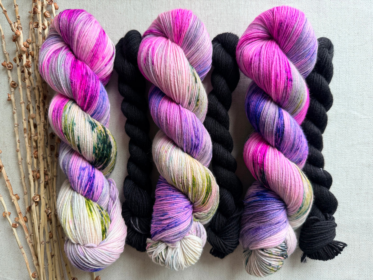 Sweet Pea Vines Sock Set