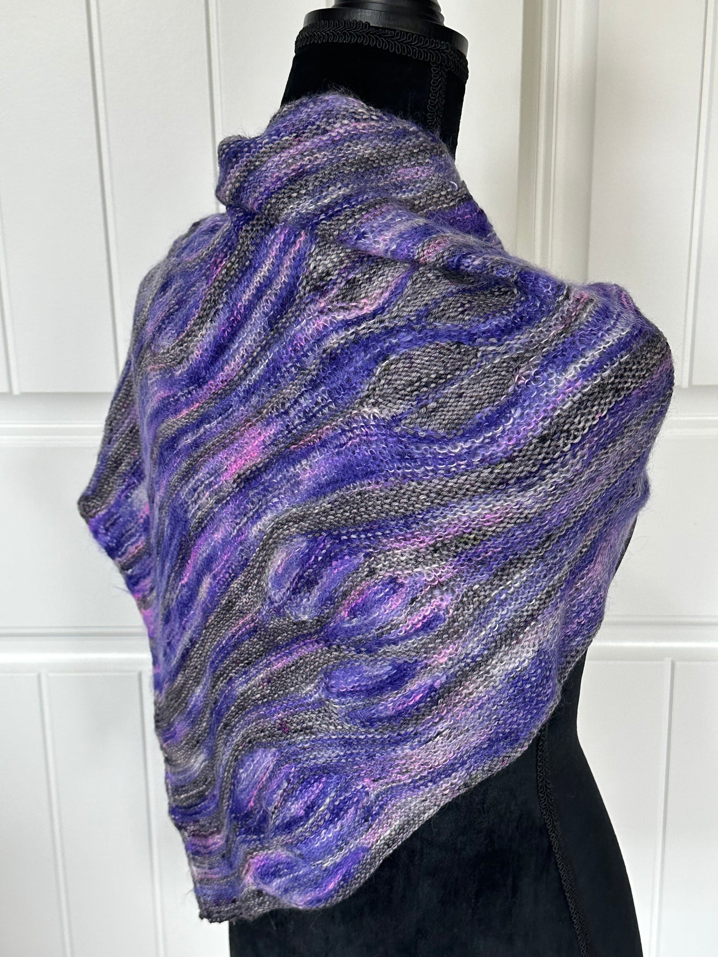 Floatini Shawl