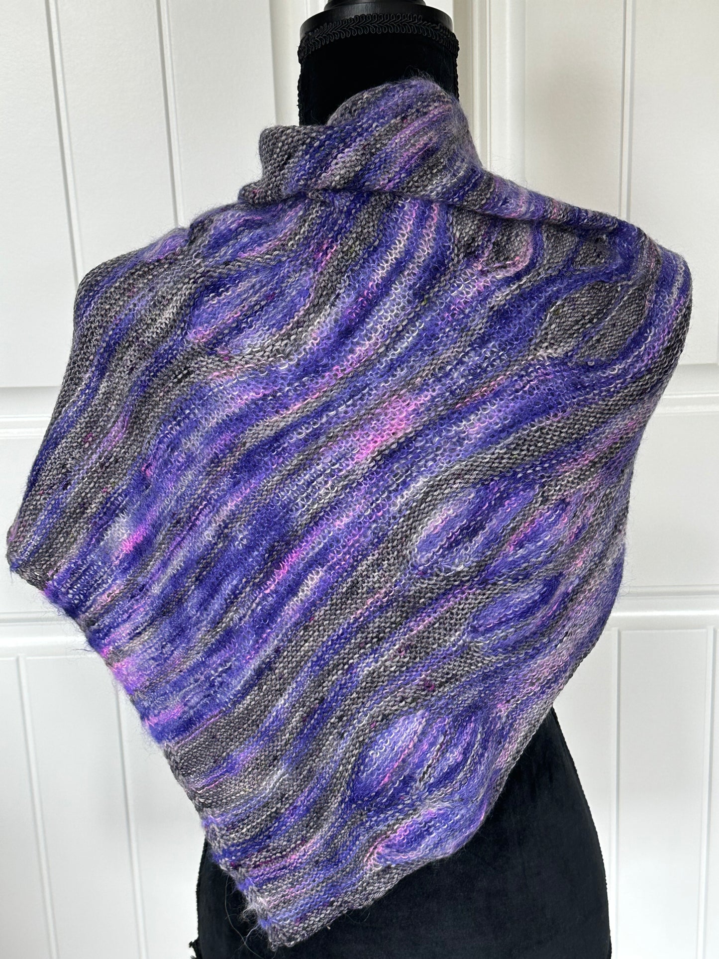 Floatini Shawl