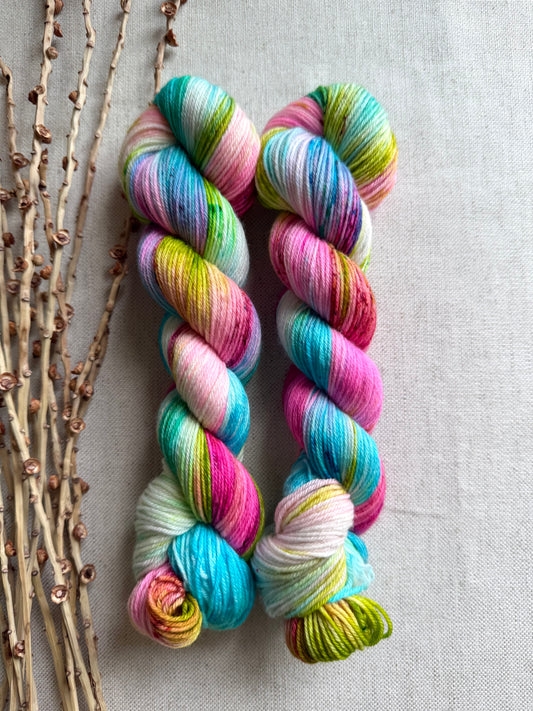 Board Shorts SW Merino Nylon 50g Skein