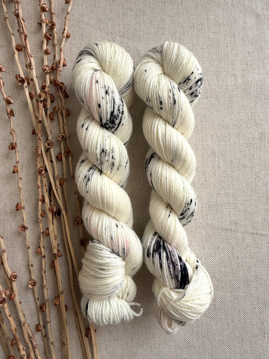 Boo! SW Merino Nylon 50g Skein