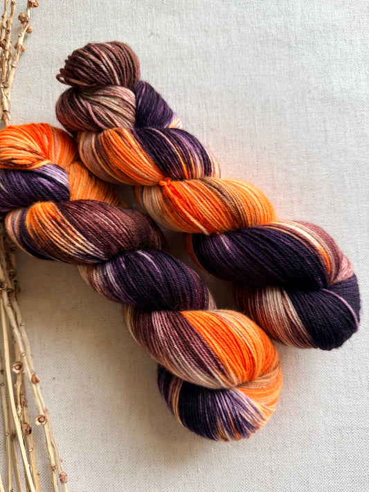 Black Cats Prowling & Pumpkins Glowing 100g SW Merino Nylon