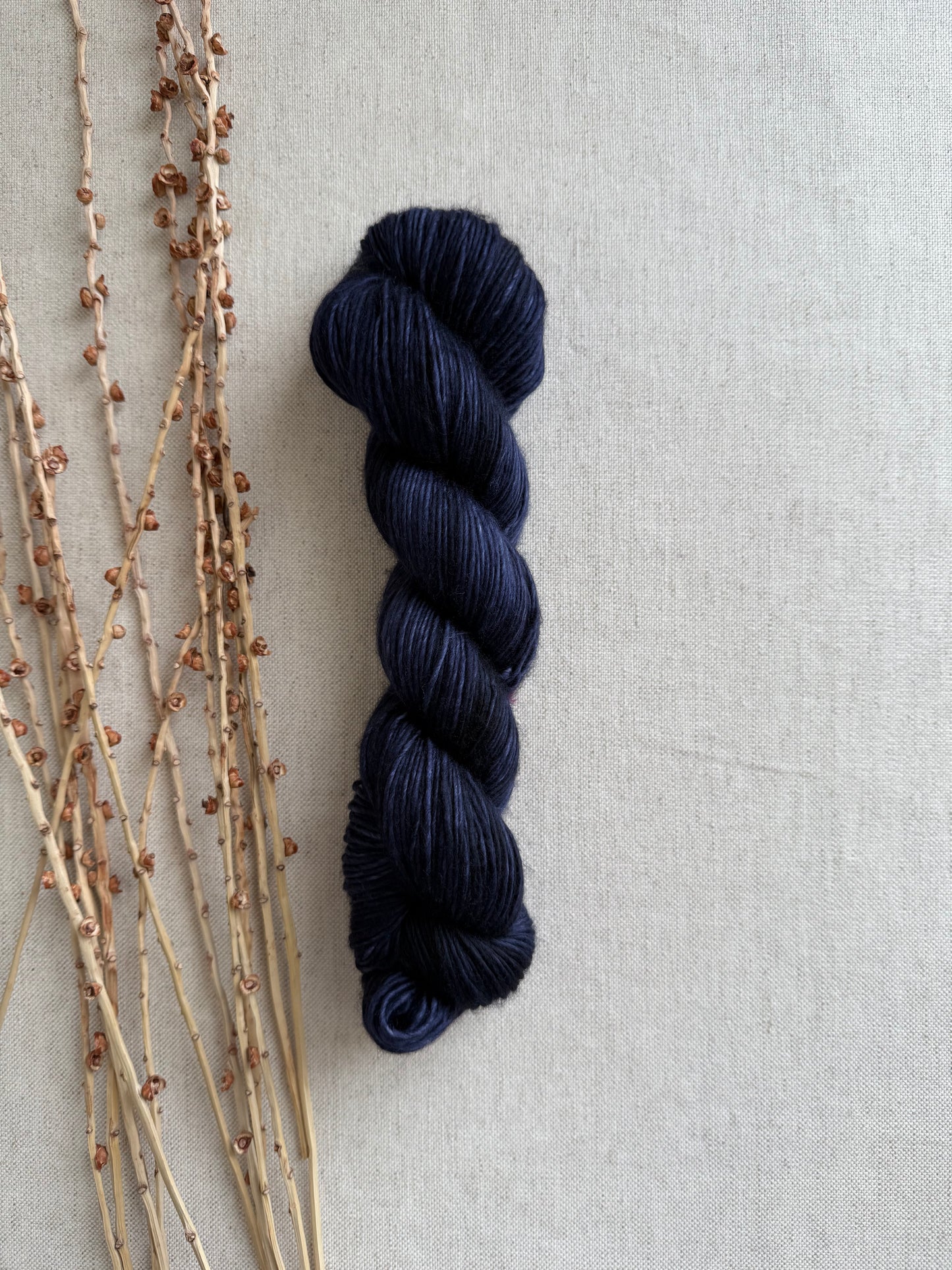 Navy 100% SW Merino DK