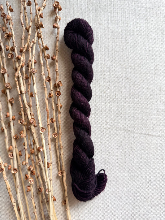 Aubergine - Sturdy Sock 20g