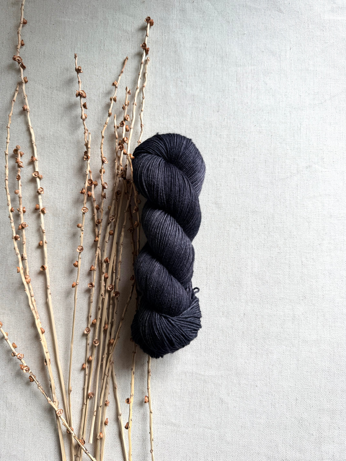 Dark Charcoal - 100g Skein