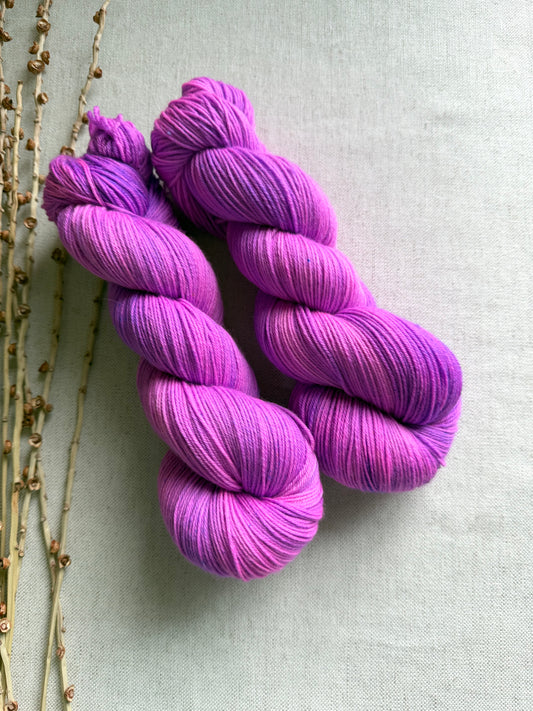 Light Pop! SW Merino Nylon 100g Skein