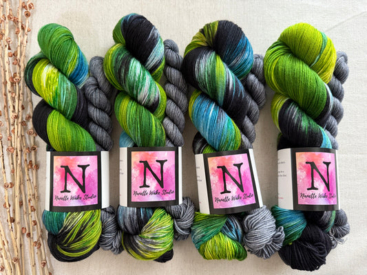 Dolphin Dance Sock Set