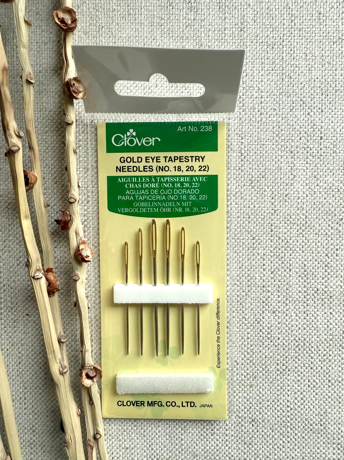 Clover Gold Eye Tapestry Needles