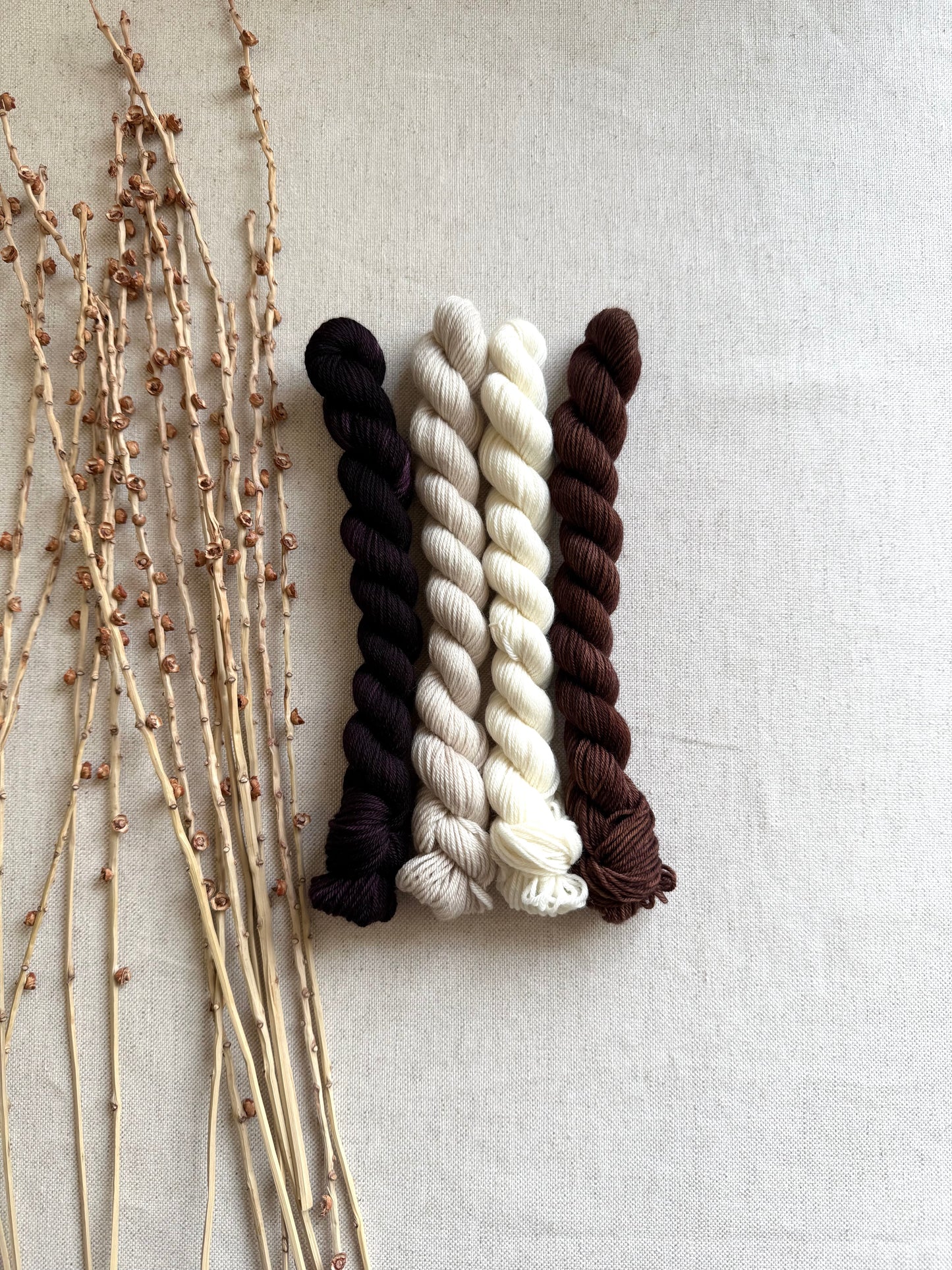 Reindeer Hooves Gnome Kit - Mini Skein Set