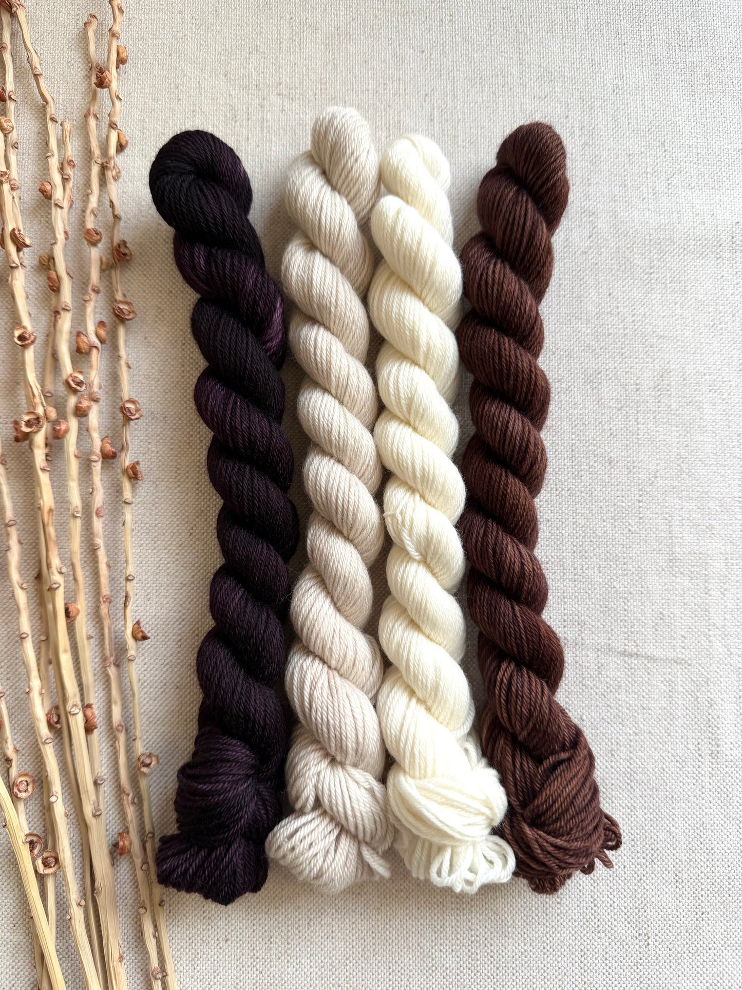 Reindeer Hooves Gnome Kit - Mini Skein Set