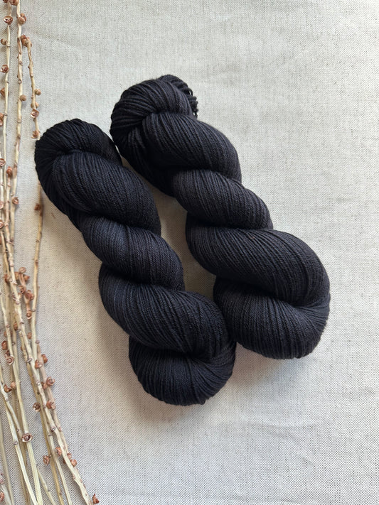 Noire 100g Skein