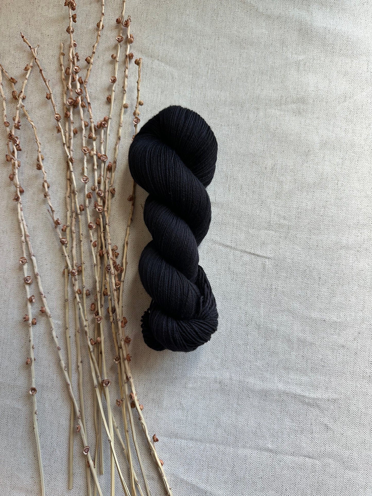 Noire 100g Skein