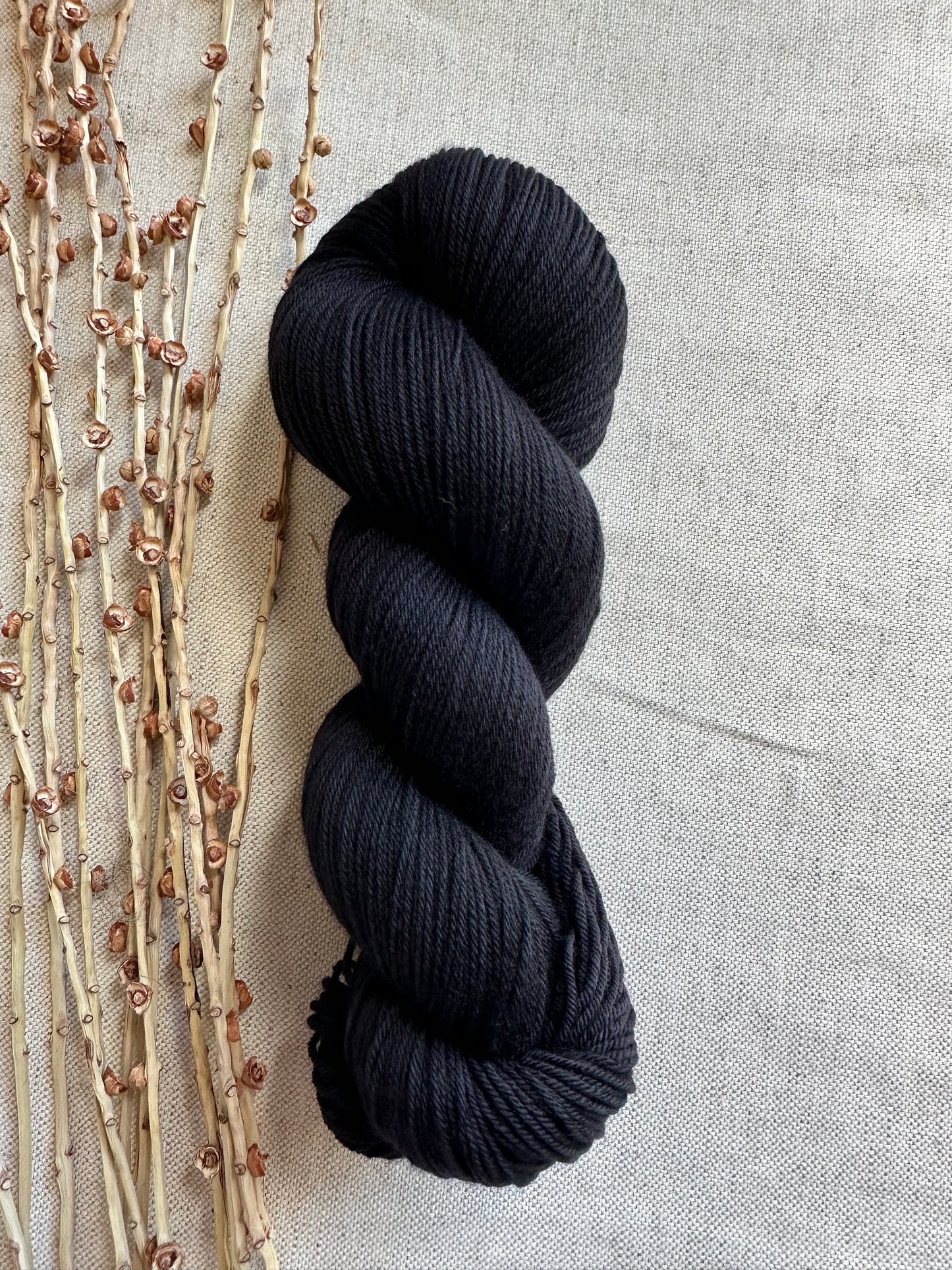 Noire 100g Skein