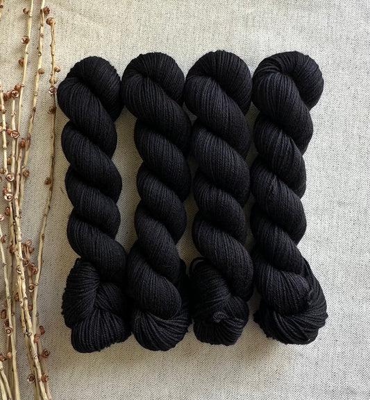 Elephant SW Merino Nylon 50g Skein