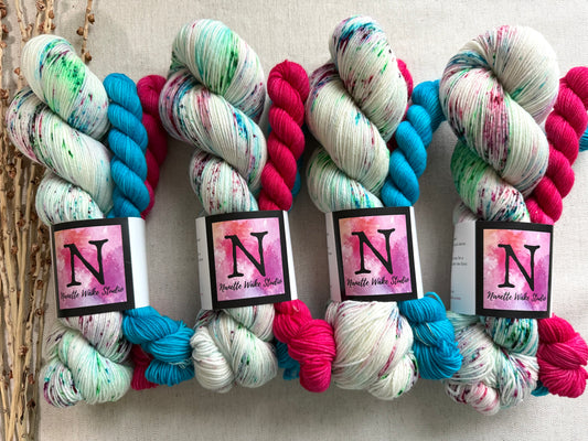 Winterberry Sock Set