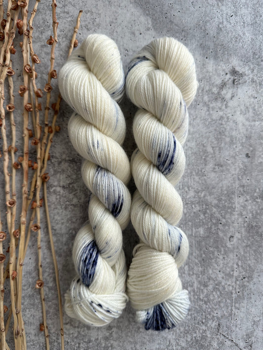 Dress Blues SW Merino Nylon 50g Skein