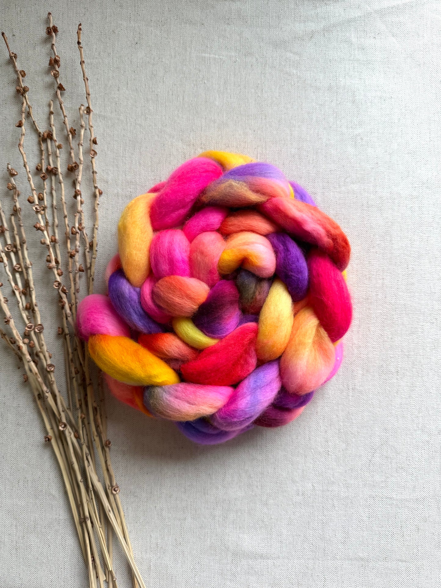 Neon Fusion Cormo Top Spinning Fiber