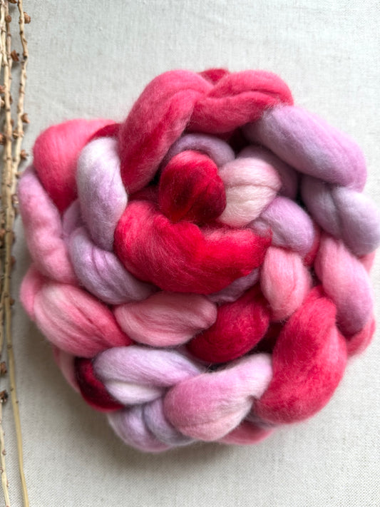 Girly Girl 20mic Falkland Merino Top Spinning Fiber