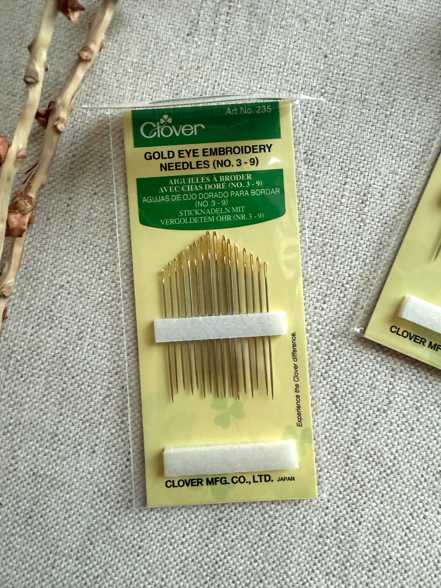 Clover Gold Eye Embroidery Needles #3-9