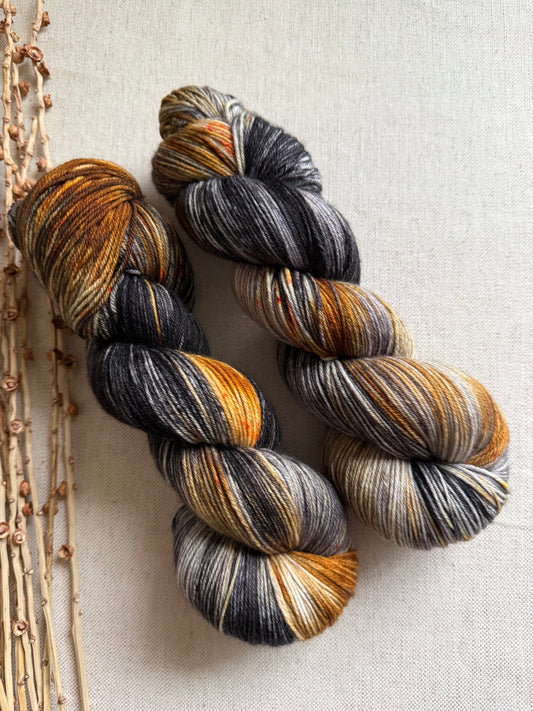 Eliot's Yota 100g SW Merino Nylon Yarn