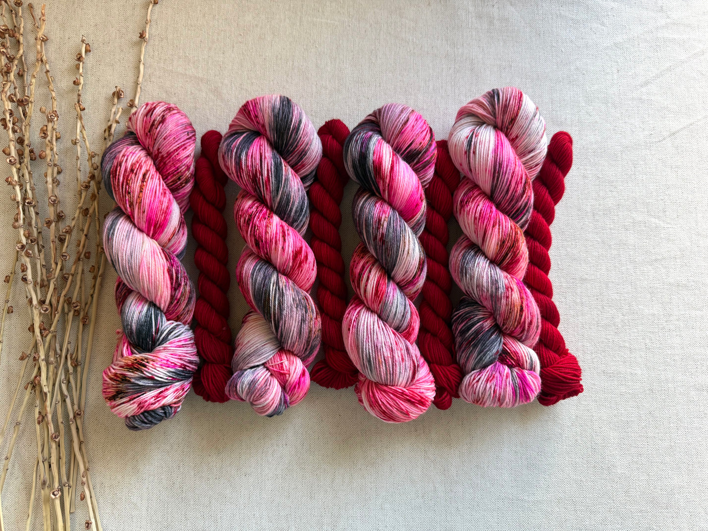 Bed of Roses Sock Set