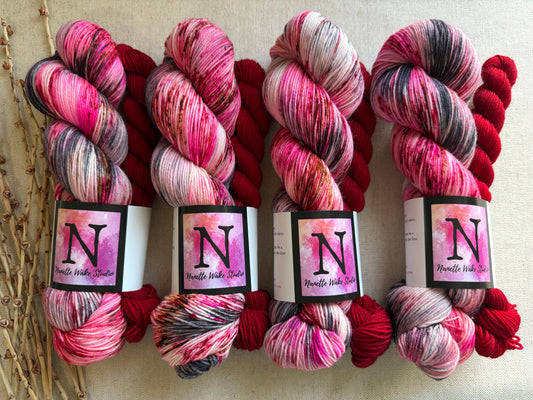 Bed of Roses Sock Set