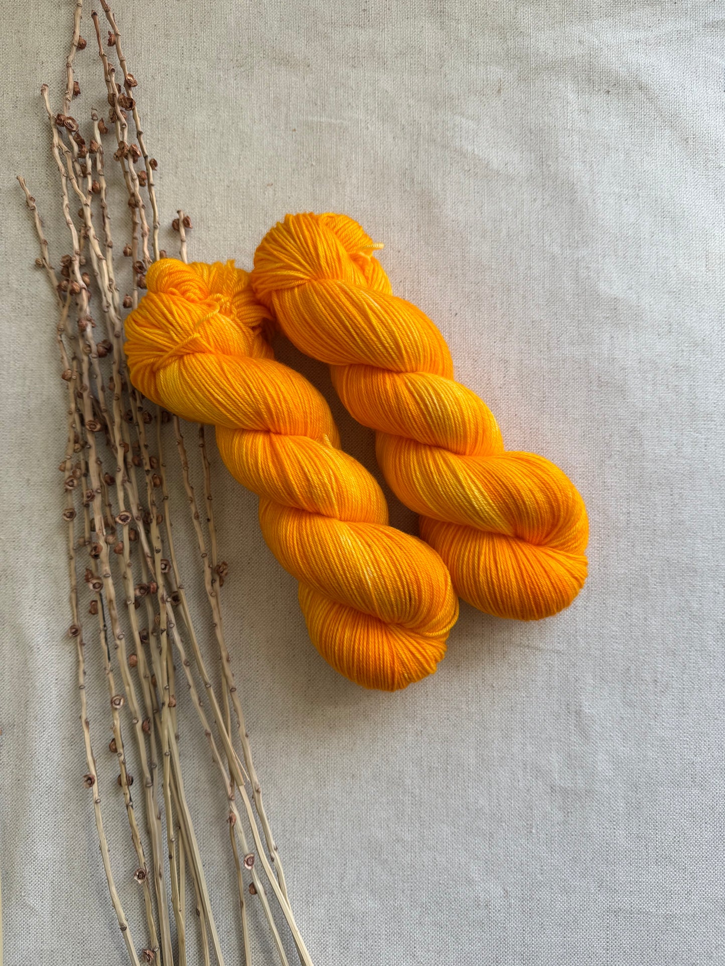 Saffron 100g Skein