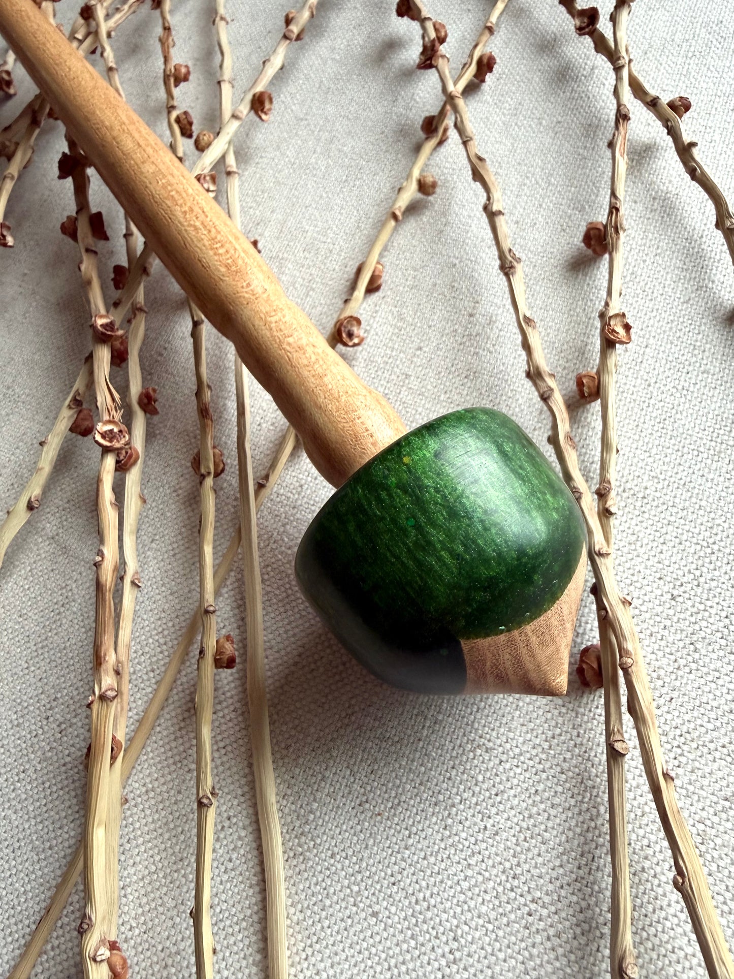 Acacia Support Spindle With Green Resin