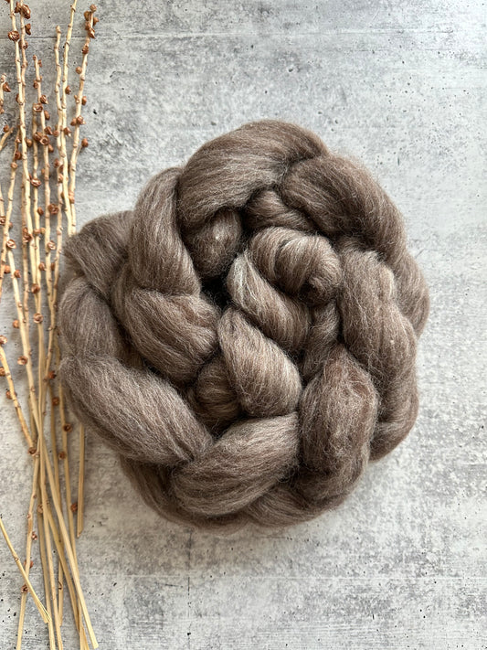 Natural Brown Blue Faced Leicester Top Spinning Fiber