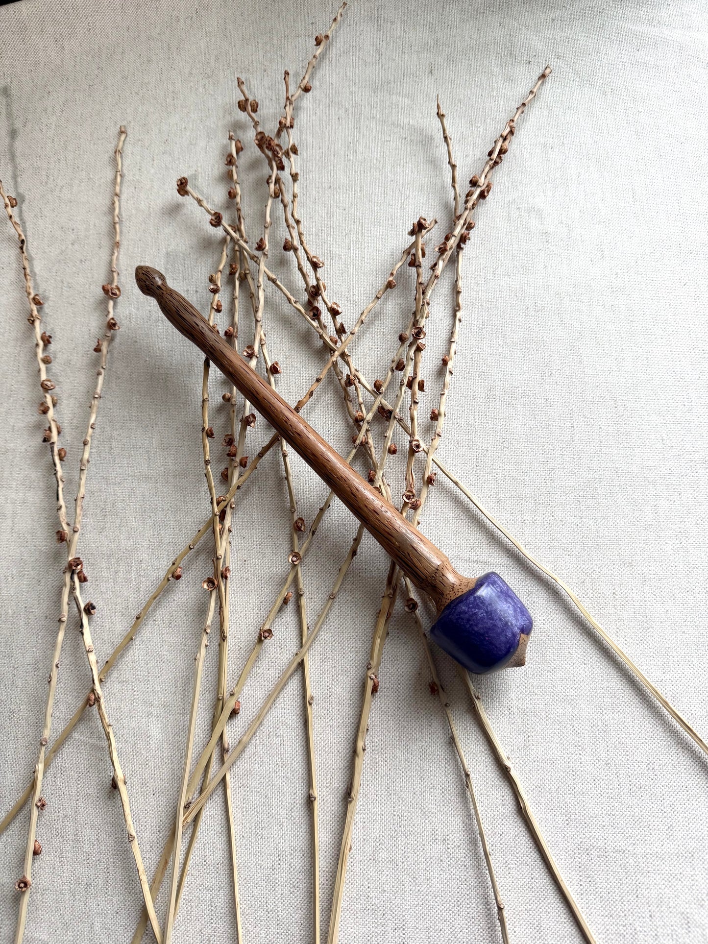 Palm with Purple Resin Support Spindle