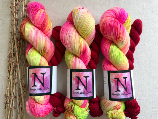 Tulip Basket Sock Set